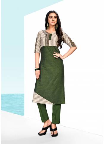 Grab this Designer Readymade Kurti In Dark Green Color Fabricated On Khadi Cotton. This Pretty Kurti Is Light Weight, And Available In All Regular Sizes. Buy Now.