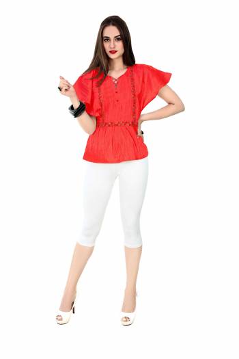 Grab This Pretty Comfortable Capri For Your Regular Wear Fabricated On Stretchable Cotton Which Has Soft Four Side Stretch. This Capri Is Suitable For Jogging, Yoga Or Gym. Pair Up With A Top Or T-Shirt. Buy Now.