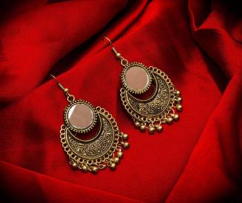 Here Is A Beautiful Collection For This Navratri With This Pretty Pair Of Earrings. It Is Light In Weight And Easy Can Be Paired With Any Colored Attire. Buy This Pretty Piece Now.