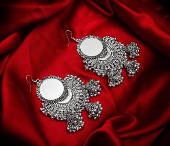 Here Is A Beautiful Collection For This Navratri With This Pretty Pair Of Earrings. It Is Light In Weight And Easy Can Be Paired With Any Colored Attire. Buy This Pretty Piece Now.