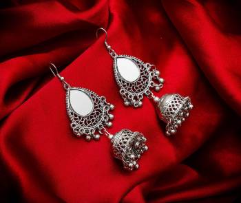 Here Is A Beautiful Collection For This Navratri With This Pretty Pair Of Earrings. It Is Light In Weight And Easy Can Be Paired With Any Colored Attire. Buy This Pretty Piece Now.