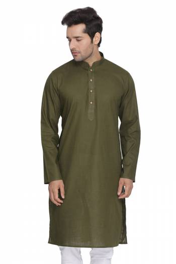 Grab This Amazing Readymade Kurtas For Men Fabricated On Cotton. This Kurta Is Suitable For Festive Wear Or Any Wedding Functions. It Is Light In Weight and Can Be Paired With Any Kind Of Bottom Like Chudidar, Pyjama Or Even Denims. Its Fabric Is Soft Towards Skin And Avialable In All Sizes. Buy Now.