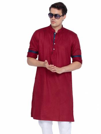 Grab This Amazing Readymade Kurtas For Men Fabricated On Cotton. This Kurta Is Suitable For Festive Wear Or Any Wedding Functions. It Is Light In Weight and Can Be Paired With Any Kind Of Bottom Like Chudidar, Pyjama Or Even Denims. Its Fabric Is Soft Towards Skin And Avialable In All Sizes. Buy Now.