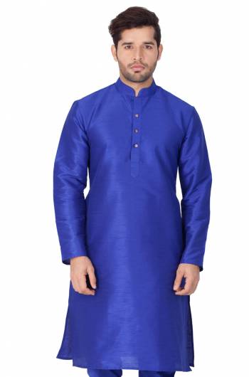 Grab This Amazing Readymade Kurtas For Men Fabricated On Cotton Silk.?This Kurta Is Suitable For Festive Wear Or Any Wedding Functions. It Is Light In Weight and Can Be Paired With Any Kind Of Bottom Like Chudidar, Pyjama Or Even Denims. Its Fabric Is Soft Towards Skin And Avialable In All Sizes. Buy Now.