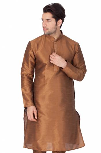 Grab This Amazing Readymade Kurtas For Men Fabricated On Cotton Silk.?This Kurta Is Suitable For Festive Wear Or Any Wedding Functions. It Is Light In Weight and Can Be Paired With Any Kind Of Bottom Like Chudidar, Pyjama Or Even Denims. Its Fabric Is Soft Towards Skin And Avialable In All Sizes. Buy Now.