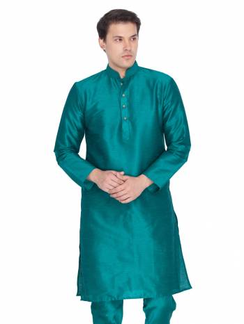 Grab This Amazing Readymade Kurtas For Men Fabricated On Cotton Silk.?This Kurta Is Suitable For Festive Wear Or Any Wedding Functions. It Is Light In Weight and Can Be Paired With Any Kind Of Bottom Like Chudidar, Pyjama Or Even Denims. Its Fabric Is Soft Towards Skin And Avialable In All Sizes. Buy Now.