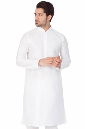 Grab This Amazing Readymade Kurtas For Men Fabricated On Cotton Silk.?This Kurta Is Suitable For Festive Wear Or Any Wedding Functions. It Is Light In Weight and Can Be Paired With Any Kind Of Bottom Like Chudidar, Pyjama Or Even Denims. Its Fabric Is Soft Towards Skin And Avialable In All Sizes. Buy Now.