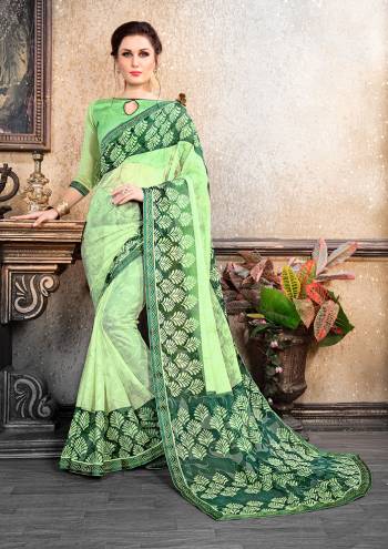 Pretty Simple and Elegant Saree IS Here For Your Semi-Casuals. This Pretty Saree Is Fabricated On Chiffon Brasso Paired With Art Silk Fabricated Blouse. It Is Beautified With Prints All over and Also It Is Light Weight And Easy To Carry All Day long. 