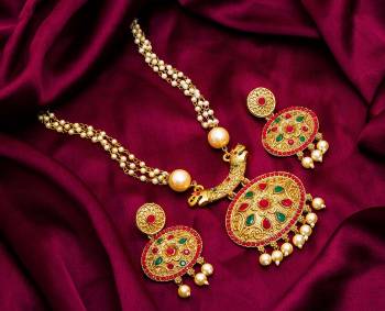 Buy This Heavy Necklace Set For The Upcoming Wedding Season. Pair This Up With Your Heavy Ethnic Attire And As It Is In Golden Color, It Can Be Paired With Any Colored Attire. Buy Now