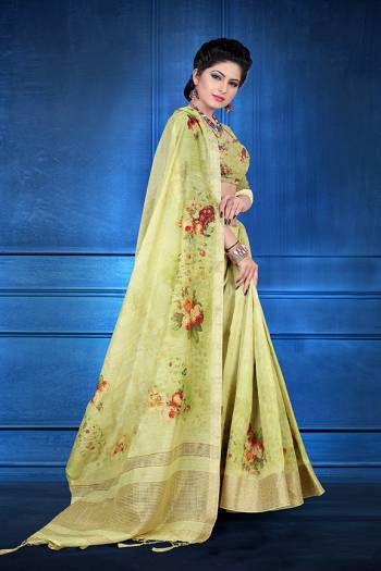 Celebrate This Festive Season With Beauty and Comfort Wearing This Designer Silk Based Saree. This Saree And Blouse Are Fabricated on Jacquard Silk Beautified With Digital Prints. Its Rich Fabric And Simple Prints Gives A Royal Look To Your Personality. 