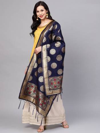 For A Proper Traditional Look, Pair Up Your Simple Attire With This Trendy Banarasi Art Silk Fabricated Dupatta. It Is Beautified With Weave All Over. Also It Is Light In Weight And Easy To Carry All Day Long.