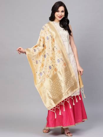 Enhance Your Look of gown and lehenga choli With Latest Trends Of Banarasi Dupatta Beautified With Attractive Weave All Over. You Can Pair This Up With Any Kind Of Ethnic Attire.