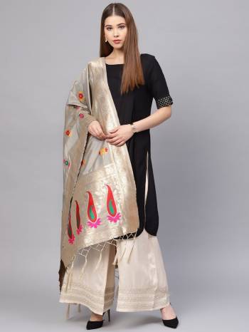 Enhance Your Look of gown and lehenga choli With Latest Trends Of?Banarasi Dupatta Beautified With Attractive Weave All Over. You Can Pair This Up With Any Kind Of Ethnic Attire.