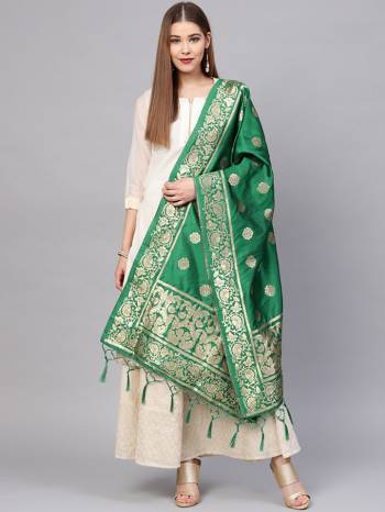 Enhance Your Look of gown and lehenga choli With Latest Trends Of Banarasi Dupatta Beautified With Attractive Weave All Over. You Can Pair This Up With Any Kind Of Ethnic Attire.