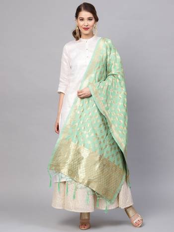 Enhance Your Look of gown and lehenga choli With Latest Trends Of?Banarasi Dupatta Beautified With Attractive Weave All Over. You Can Pair This Up With Any Kind Of Ethnic Attire.