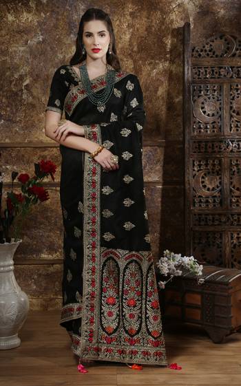 For A Bold And Beautiful Look, Grab This Designer Saree In Black Color Paired With Black Colored Blouse. This Saree And Blouse Are Silk Based Which Gives A rich And Elegant Look To Your Personality. 