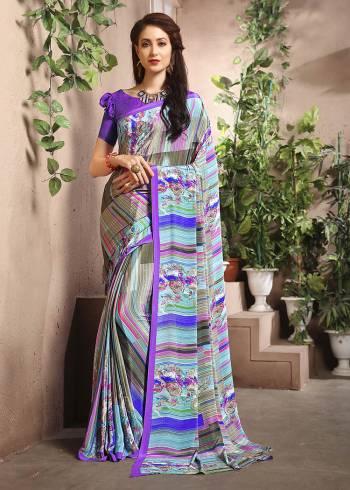 For Your Casuals Or Semi-Casuals, Grab This Light Weight Printed Saree Fabricated On Crepe. Its Fabric IS Soft Towards Skin And Ensures Superb Comfort All Day Long. Buy Now