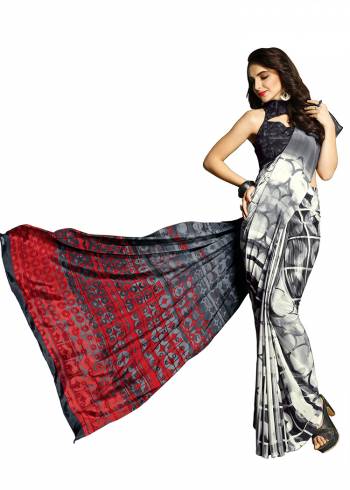 Add Some Casuals With This Pretty Saree Fabricated On Crepe. This?Saree And Blouse are Beautified With prints And It Is Light Weight And Easy To Carry All Day Long