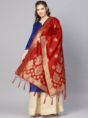 Enhance Your Look of gown and lehenga choli With Latest Trends Of Banarasi Dupatta Beautified With Attractive Weave All Over. You Can Pair This Up With Any Kind Of Ethnic Attire And In Same Or Contrasting Color.