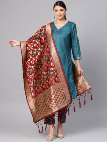 For A Proper Traditional Look, Pair Up Your Simple Attire With This Trendy Banarasi Art Silk Fabricated Dupatta. It Is Beautified With Weave All Over. Also It Is Light In Weight And Easy To Carry All Day Long.