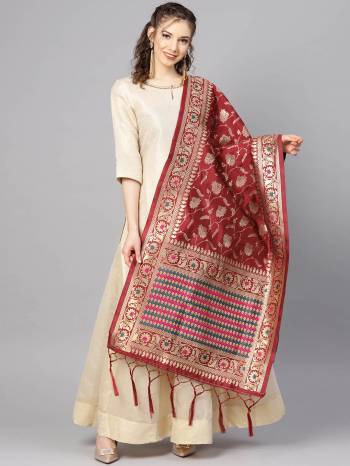 For A Proper Traditional Look, Pair Up Your Simple Attire With This Trendy Banarasi Art Silk Fabricated Dupatta. It Is Beautified With Weave All Over. Also It Is Light In Weight And Easy To Carry All Day Long