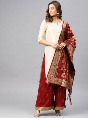 Enhance Your Look of gown and lehenga choli Or A Simple Kurti With Latest Trends Of Banarasi Dupatta Beautified With Attractive Weave All Over. You Can Pair This Up With Any Kind Of Ethnic Attire And In Same Or Contrasting Colored Attire