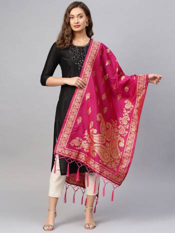 For A Proper Traditional Look, Pair Up Your Simple Attire With This Trendy Banarasi Art Silk Fabricated Dupatta. It Is Beautified With Weave All Over. Also It Is Light In Weight And Easy To Carry All Day Long