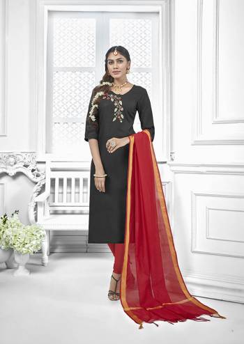 Here Is Very beautiful Dress Material In Black Color Paired With Red Colored Bottom and Dupatta. Its Top And Bottom are Cotton based Paired With Chanderi Fabricated Dupatta. Get This Stitched As Per Your Desired Fit And Comfort. 