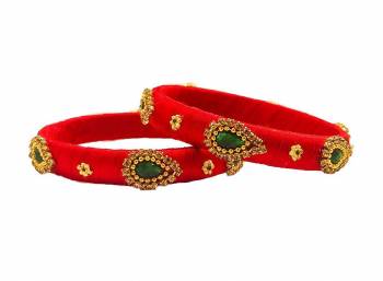 Get This Lovely Pair Of Bangles To Wear It With Your Ethnic Wear. This Pretty Pair Can Be Wore Single Or Can Be Mixed With Other Simple Bangles For Heavy Look.