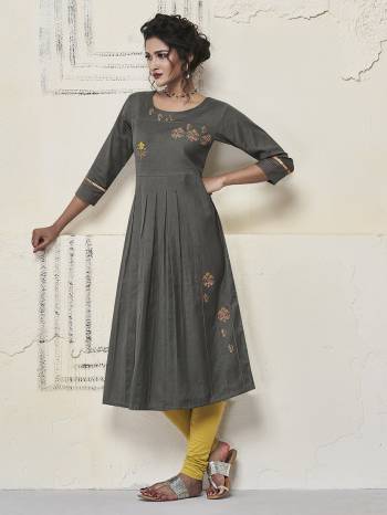 Grab This Pretty A-Line Patterned Designer Readymade Kurti In Grey Color Fabricated On Rayon. Its Beautiful Pattern And Elegant Color Will Earn You Lots Of Compliments From Onlookers. 