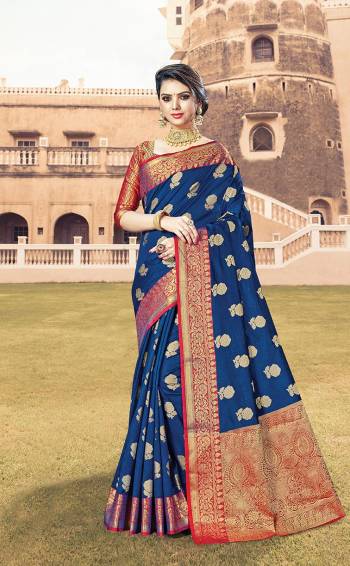 Celebrate This Festive Season In A Very Elegant Look With This Silk?Based Royal Blue Colored Saree. This Saree IS Fabricated On Handloom Cotton Silk Paired With Jacquard Silk Fabricated Blouse