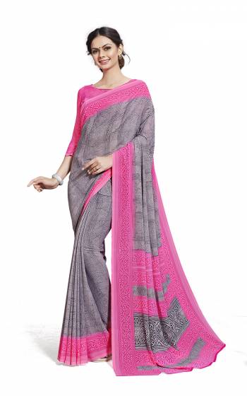 No More Worry For What To Wear At Your Place, Grab This Georgette?Fabricated Saree And Blouse Beautified With Prints All Over. This Saree Can Be Used As Uniform At Different Places Like Airports, Hospitals And Hotels?