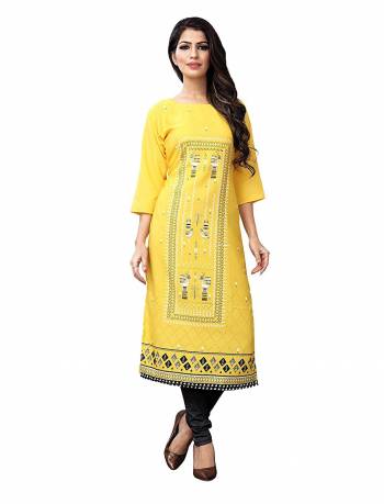 Add Some Casuals With This Readymade Printed Kurti. This Pretty Kurti Is Fabricated on Crepe And Available In All Regular Sizes. Its Fabric Is Soft Towards Skin And Esnures Superb Comfort All Day Long.