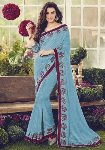 Add This Designer Saree To Your Wardrobe In Blue Color. This Saree And Blouse Are Fabricated Cotton Beautified With Lovely Floral Pattern And Heavy Embroidered Blouse. Buy This Saree Now.