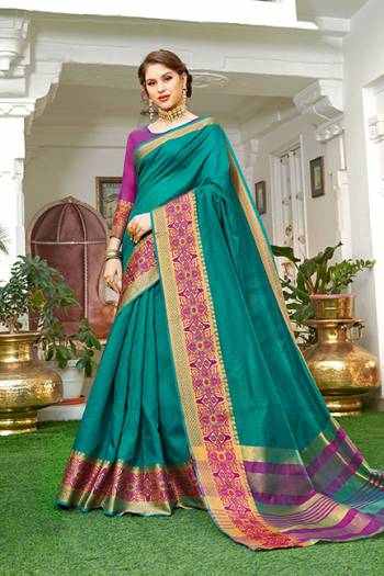 For A Royal Look, Grab This Designer Silk Based Saree In Teal Blue Color. This Saree And Blouse Are Fabricated On Handloom Silk Beautified With Weaved Lace Border. Buy This Pretty Elegant Saree Now.