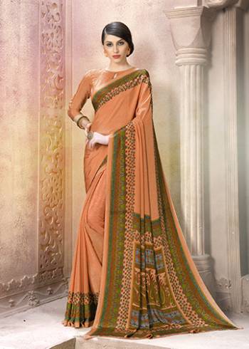Add Some Casuals With This Pretty Saree Fabricated On Crepe. This?Saree And Blouse are Beautified With prints And It Is Light Weight And Easy To Carry All Day Long