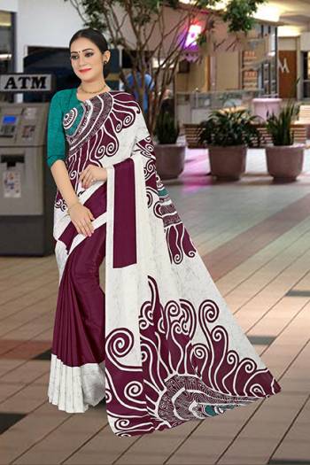 Add Some Casuals With This Pretty Saree Fabricated On Crepe. This Saree And Blouse are Beautified With prints And It Is Light Weight And Easy To Carry All Day Long