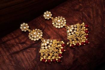 Grab This Lovely Pair Of Earrings To Pair With Your Traditional Wear And Mainly Lehenga. This Pretty Pair Can Be Paired With Same Or Contrasting Colored Ethnic Attire. Buy Now.?