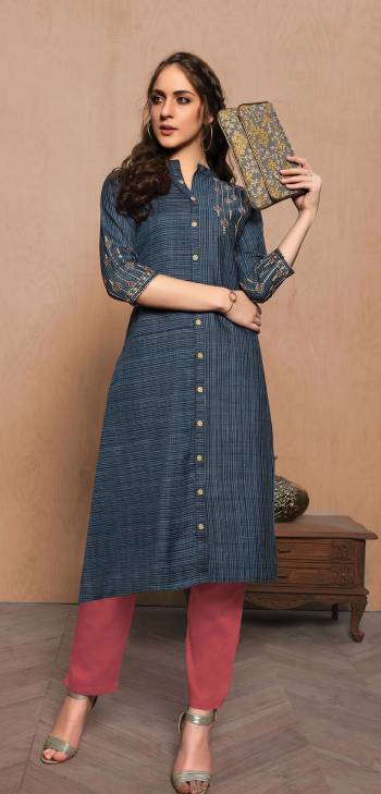 Enhance Your Personality Wearing This Readymade Straight Kurti In Navy Blue Color. This Pretty Kurti Is Fabricated On Cotton Handloom Beautified With Resham Embroidery. It Can Be Paired With Leggings, Pants Or Plazzo. 