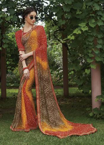 Grab This Pretty Georgette Based Saree For Your Semi-Casual Wear Which Is Light In Weight And Beautified With Prints. 