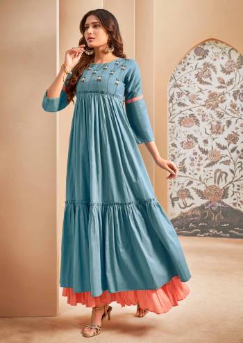 Grab This Lovely And Super Comfoy Designer Readymade Long Kurti In Blue Color Fabricated On Mal Cotton. This Pretty Kurti Is Beautified With Thread Embroidery Giving An Elegant Look. 