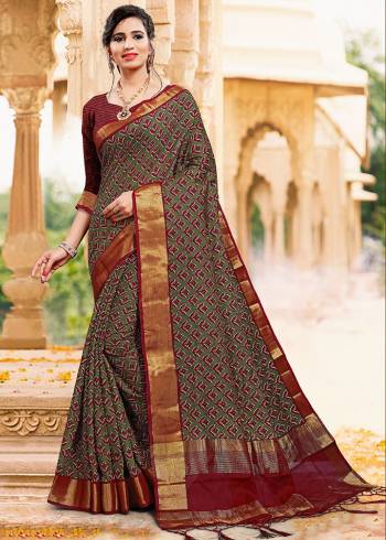 Celebrate This Festive Season With Beauty And Comfort Wearing This Silk Based Saree. This Printed Saree And Blouse Are Fabricated On Art Silk, Its Pretty Color And Simple Print Gives An Elegant Look To Your Personality. Buy Now.