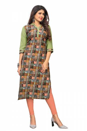 Add Some Casuals To Your Wardrobe With This Simple Kurti Fabricated On Crepe. This Pretty Kurti IS Beautified With Prints And Can be Paired With Same Of Contrasting Colored Bottom. 