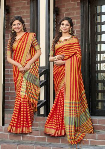 Go Colorful With This Pretty Lining Printed Saree. This Saree Is Fabricated on Cotton Silk Paired With Art Silk Fabricated Blouse. Its Fabric Is Light Weight , Durable And Gives A Rich Look To Your Personality. 