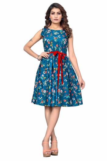 Look Like A Diva Wearing This Pretty Tunic Patterned Readymade Kurti In Blue Color. This Printed Kurti Is Fabricated On Crepe Which Is Light Weight, Soft and Easy To Carry All Day Long. 