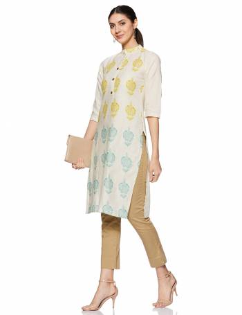 Here Is A Very Pretty And Elegant Looking Kurti In White. Its Fabric Is Soft Towards Skin And Ensures Superb Comfort All Day Long.