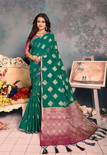 For A Proper Traditional Look, Grab This Pretty Designer Saree In?Sea Green Color. This Saree Is Chanderi Silk Based Beautified With Detailed Attractive Weave Paired With Art Silk Fabricated Blouse. Buy Now.