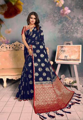 For A Proper Traditional Look, Grab This Pretty Designer Saree In?Navy Blue Color. This Saree Is Chanderi Silk Based Beautified With Detailed Attractive Weave Paired With Art Silk Fabricated Blouse. Buy Now.