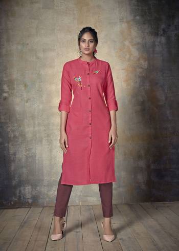 Grab This Readymade straight Kurti In Pink Color Fabricated On Cotton. It Is Beautified With Thread Embroidery And Available In All Regular Sizes. 