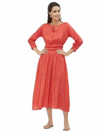 Flaunt your Rich And Elegant Taste Wearing This Readymade Kurti In Orange Color Fabricated On Rayon. Its Rich Fabric And Color Will Earn You Lots Of Compliments From Onlookers.